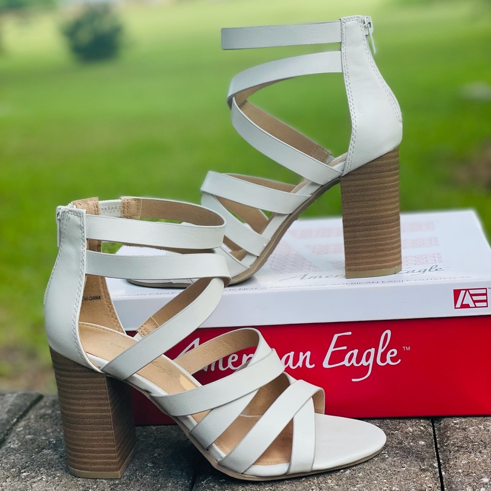 White strap comfy heels